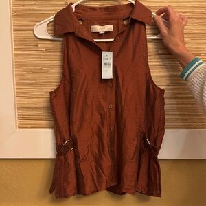 LOFT Sleeveless Button-Front Top in Rust Brown